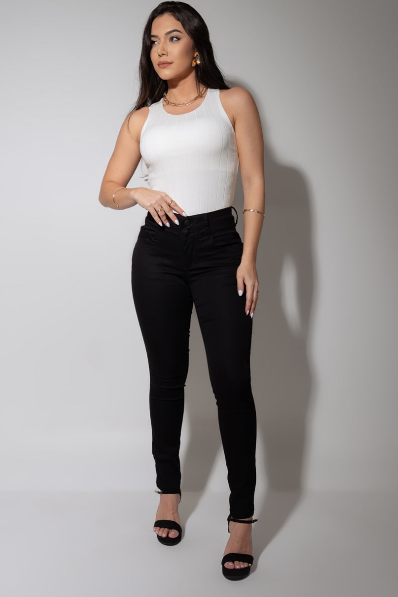 Calça Jeans Modeladora Preta Que Não Desbota Skinny JEB111